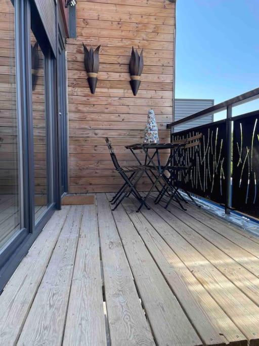 "Le Relax" - Velaux Appart Climatise - 6 Pers Avec Terrasse A 15 Min Plage Et Aeroport Kültér fotó